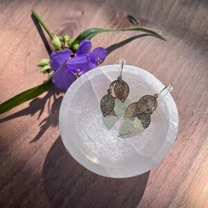 Leaf dangle earrings